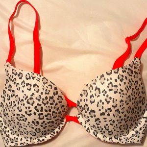 Victoria's secret extreme plunge pushup bra